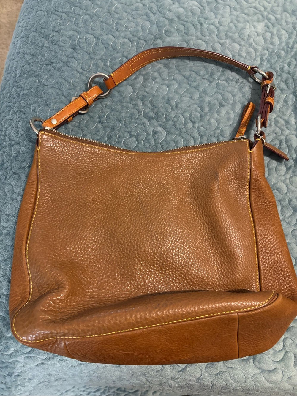 Classic Brown Leather Shoulder Bag - Timeless Everyday Style